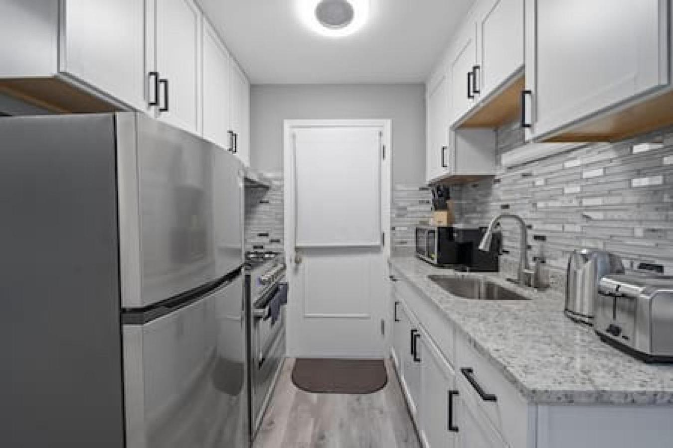 Urban Elegance Retreat In Downtown 로체스터 외부 사진